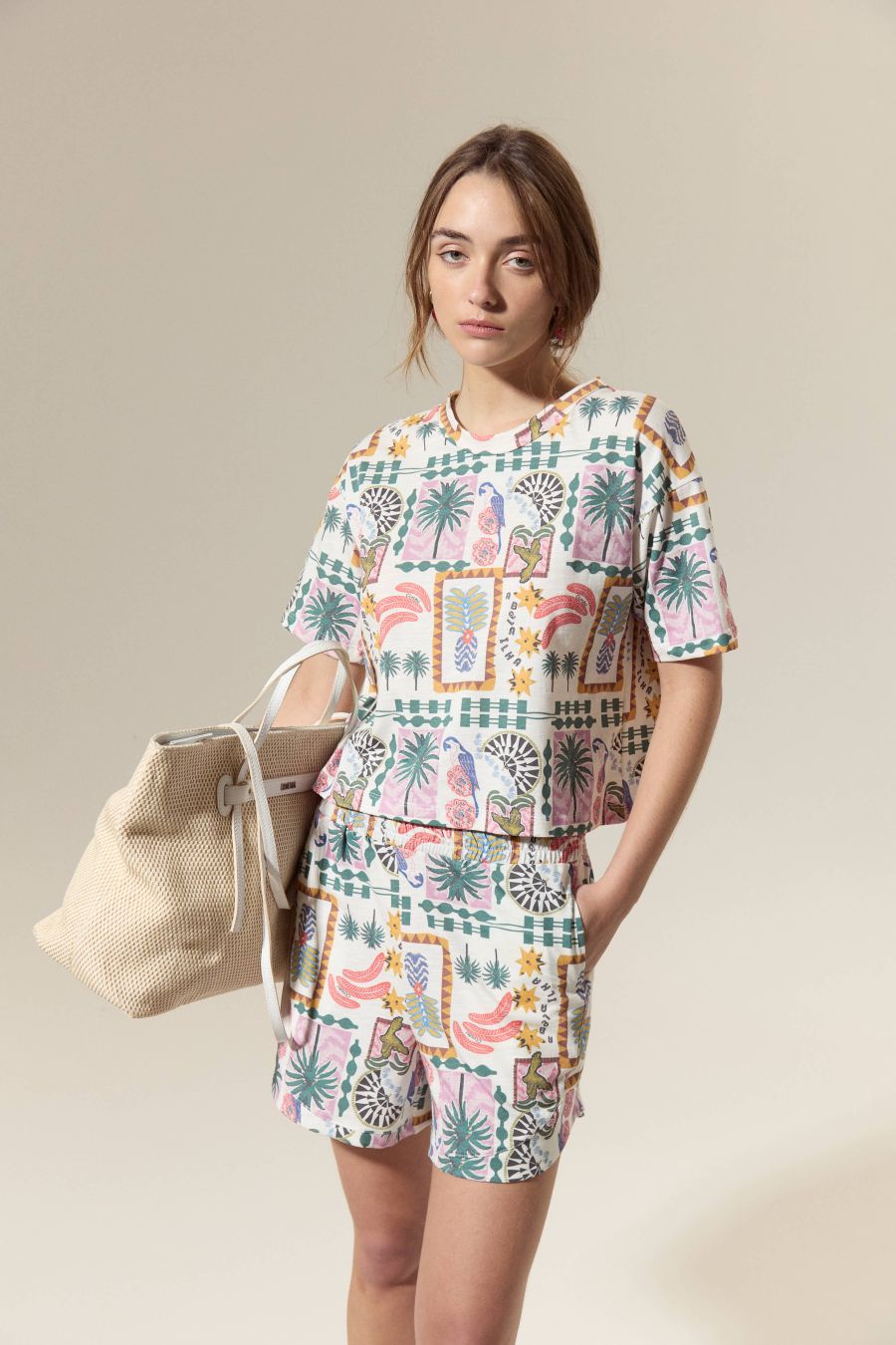 Short Tropicalia